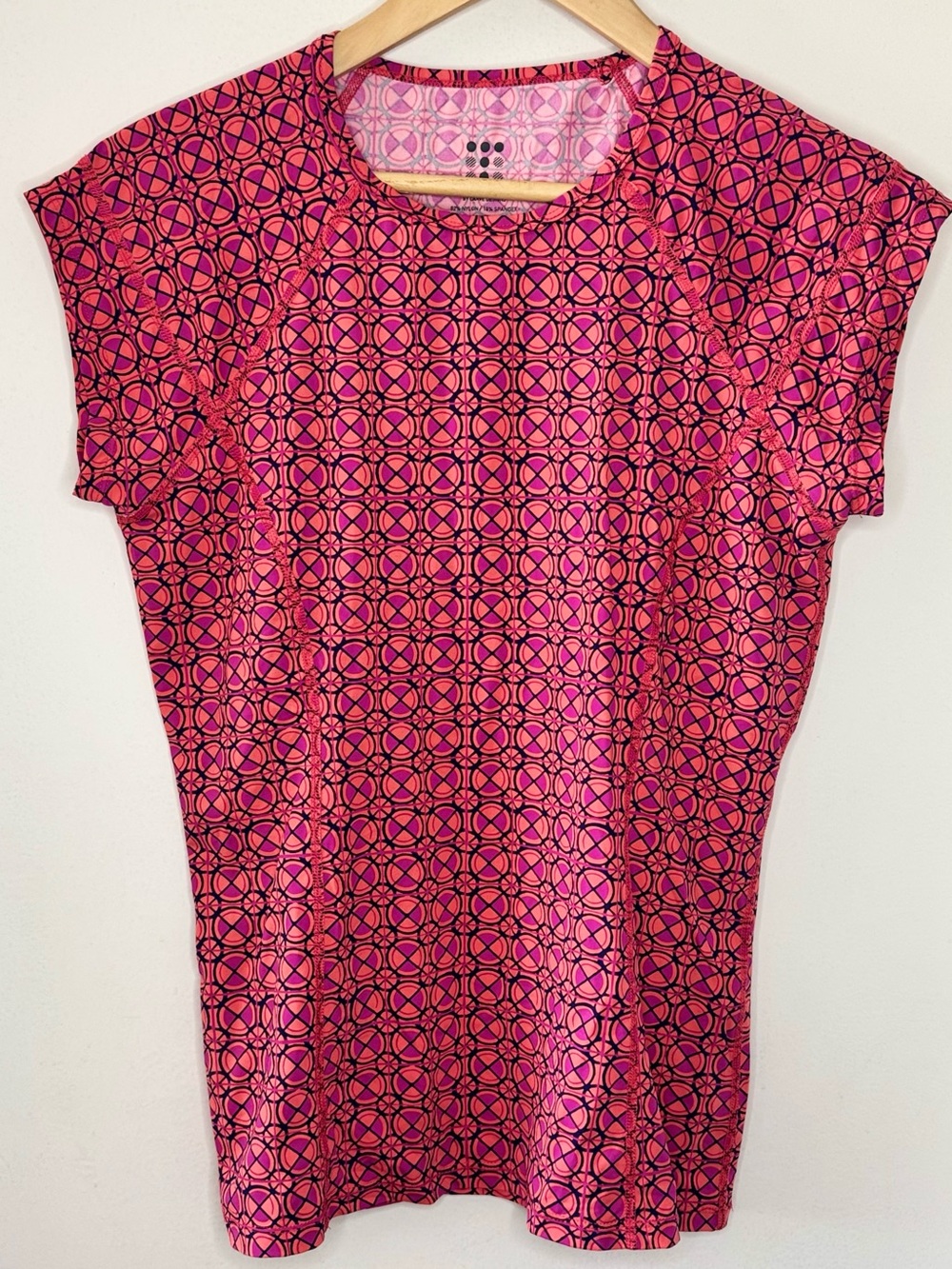Title Nine X Carve Pink Geometric Pattern Women’s Medium Athletic Cap Sleeve Top
